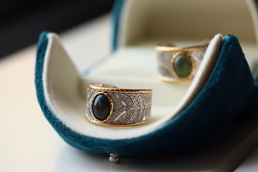 Glamour - Black Opal Silver Ring